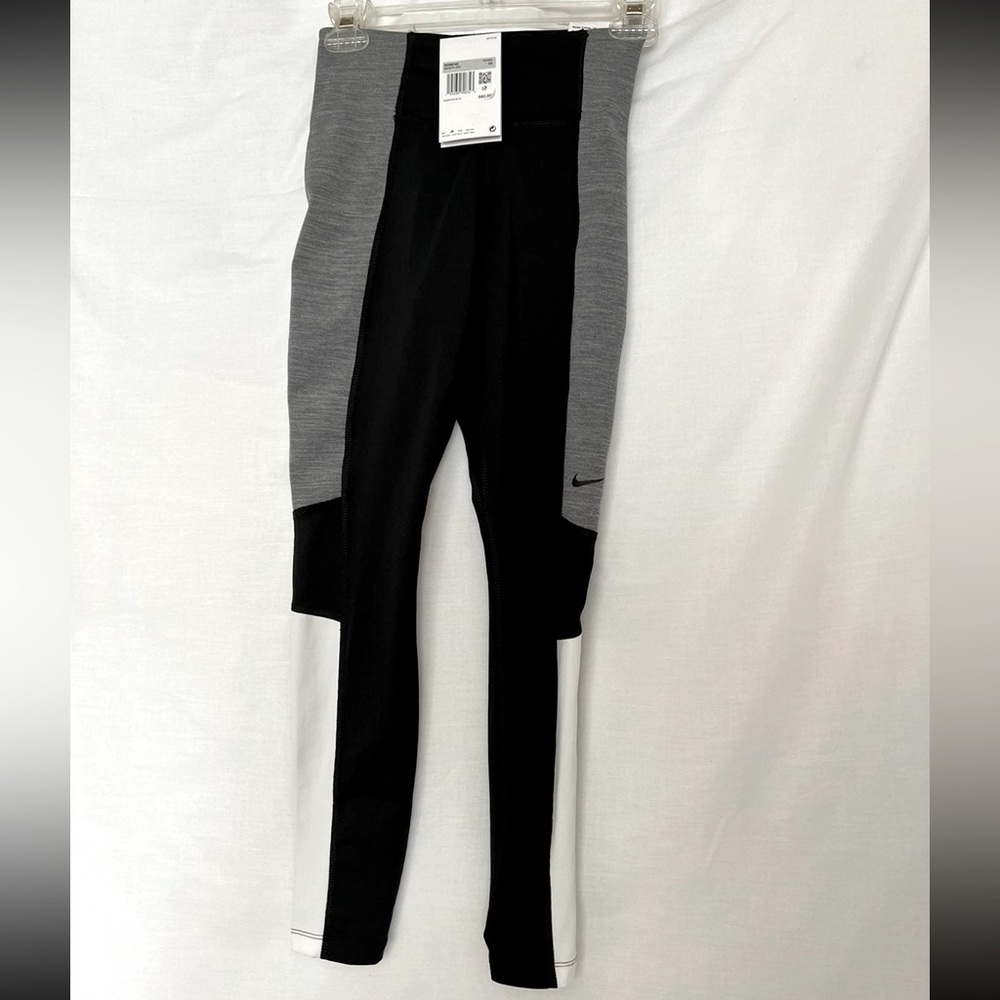 Nike Women’s 7/8 Dri-Fit Leggings, Size XS, BNWT